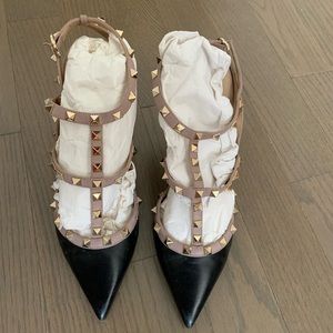 Valentino Rockstud Strappy Pumps (Size 41)